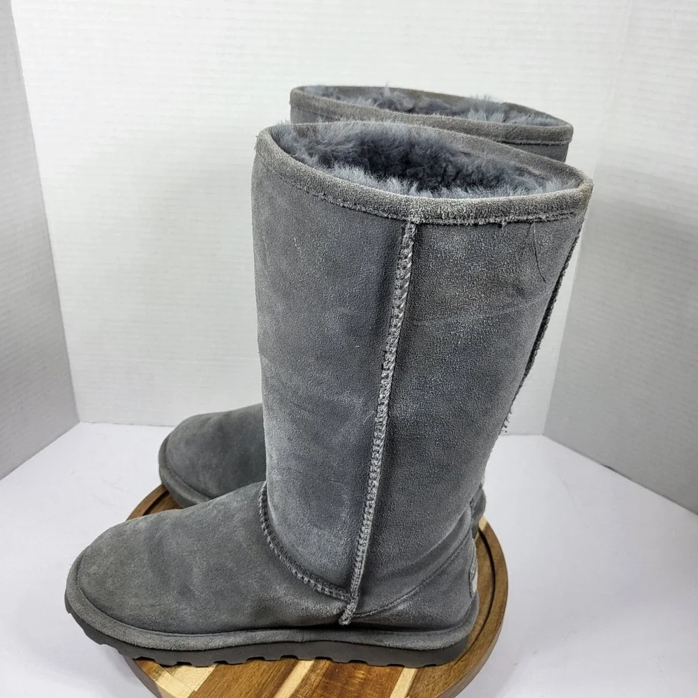 Bearpaw Women's Elle Tall‎ Wide Calf Suede Sheepskin Boots Charcoal Grey Size 8
